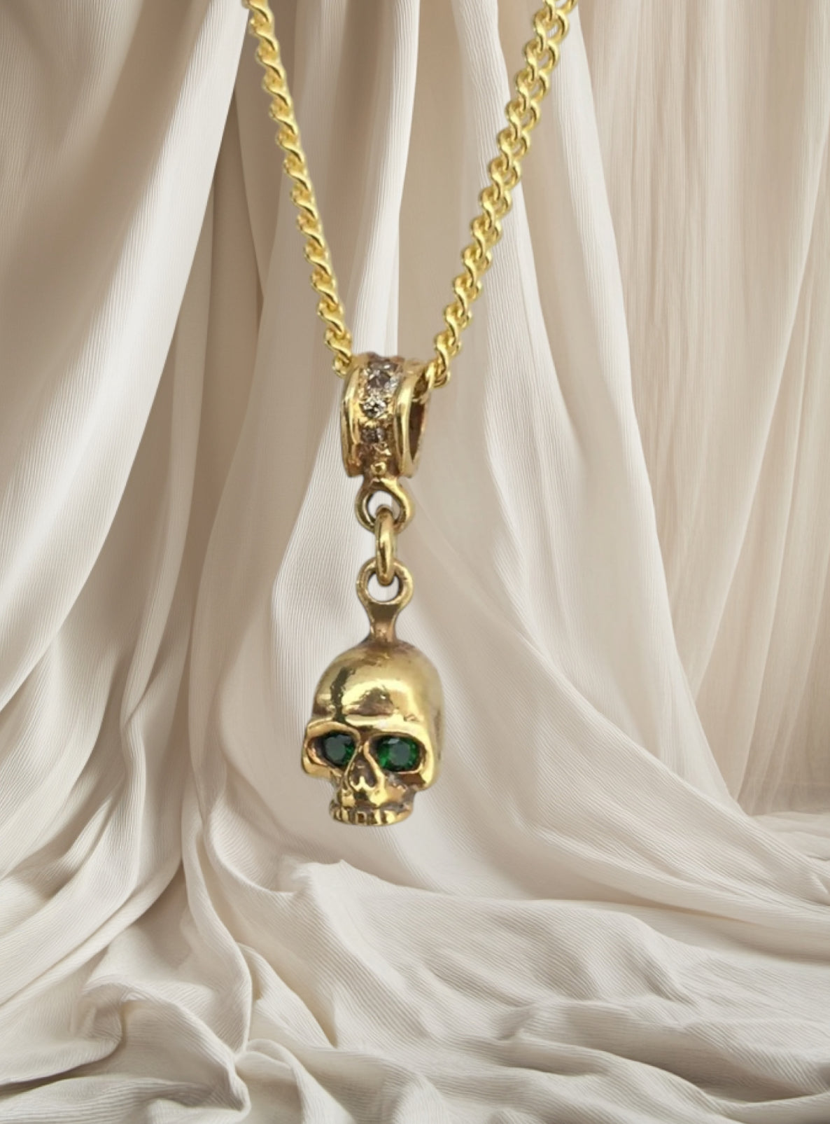 Necklace - Golden Skull with Emeralds