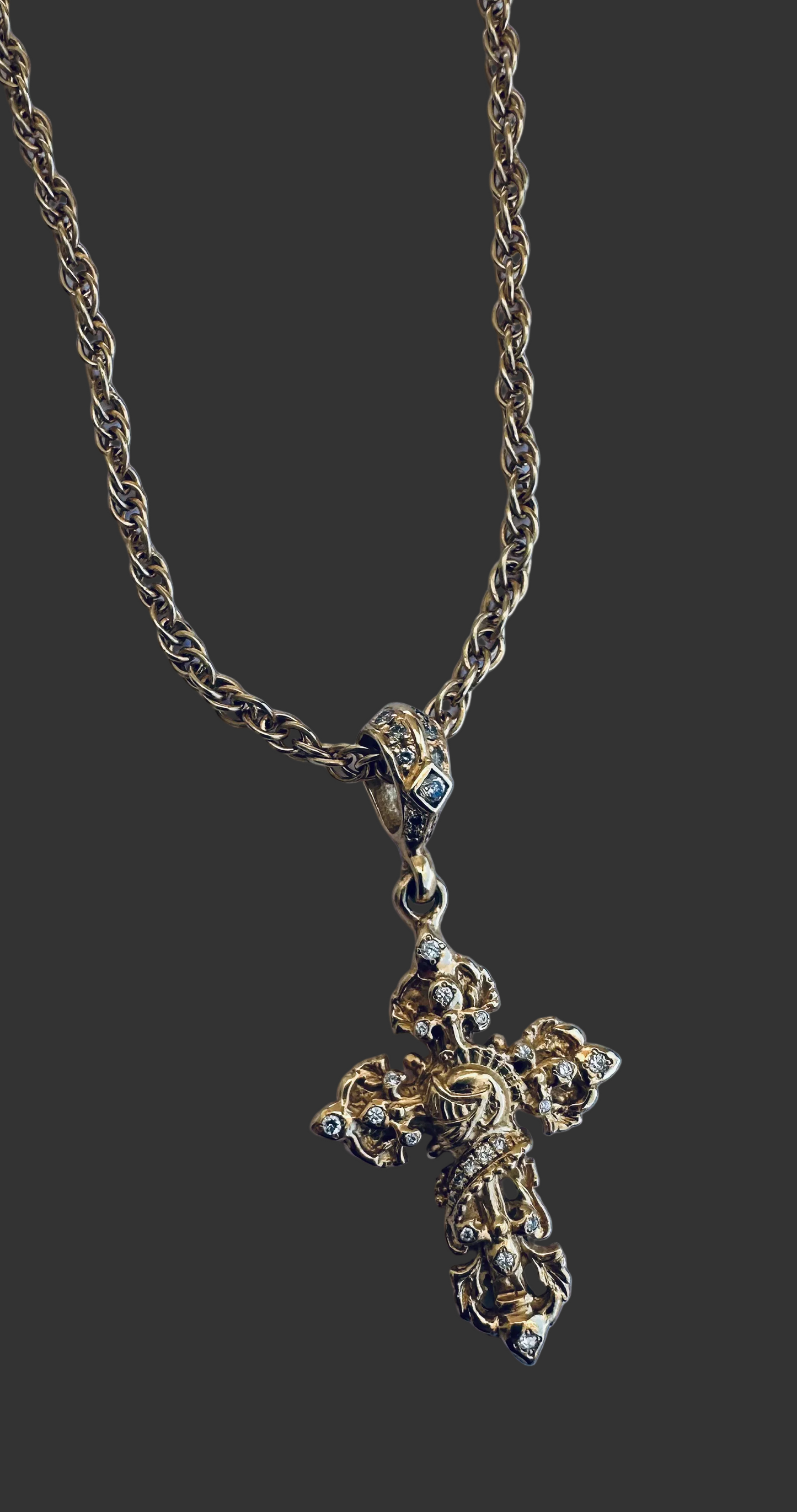 Ornament Knight Cross With Diamonds