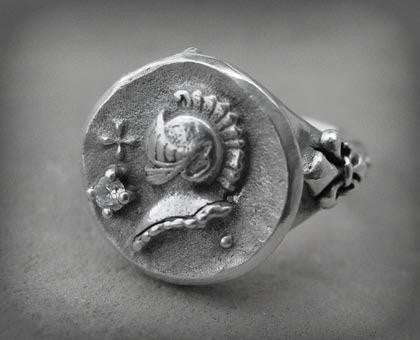 Sterling Silver Knight Helmet Profile with Diamond & Fleur De Lis Sides