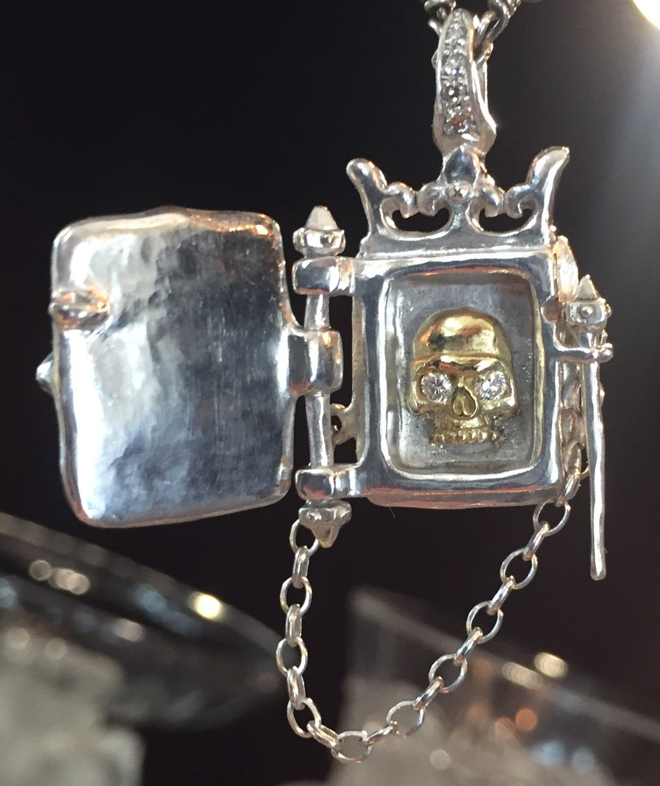 Necklace - Secret Skull Locket