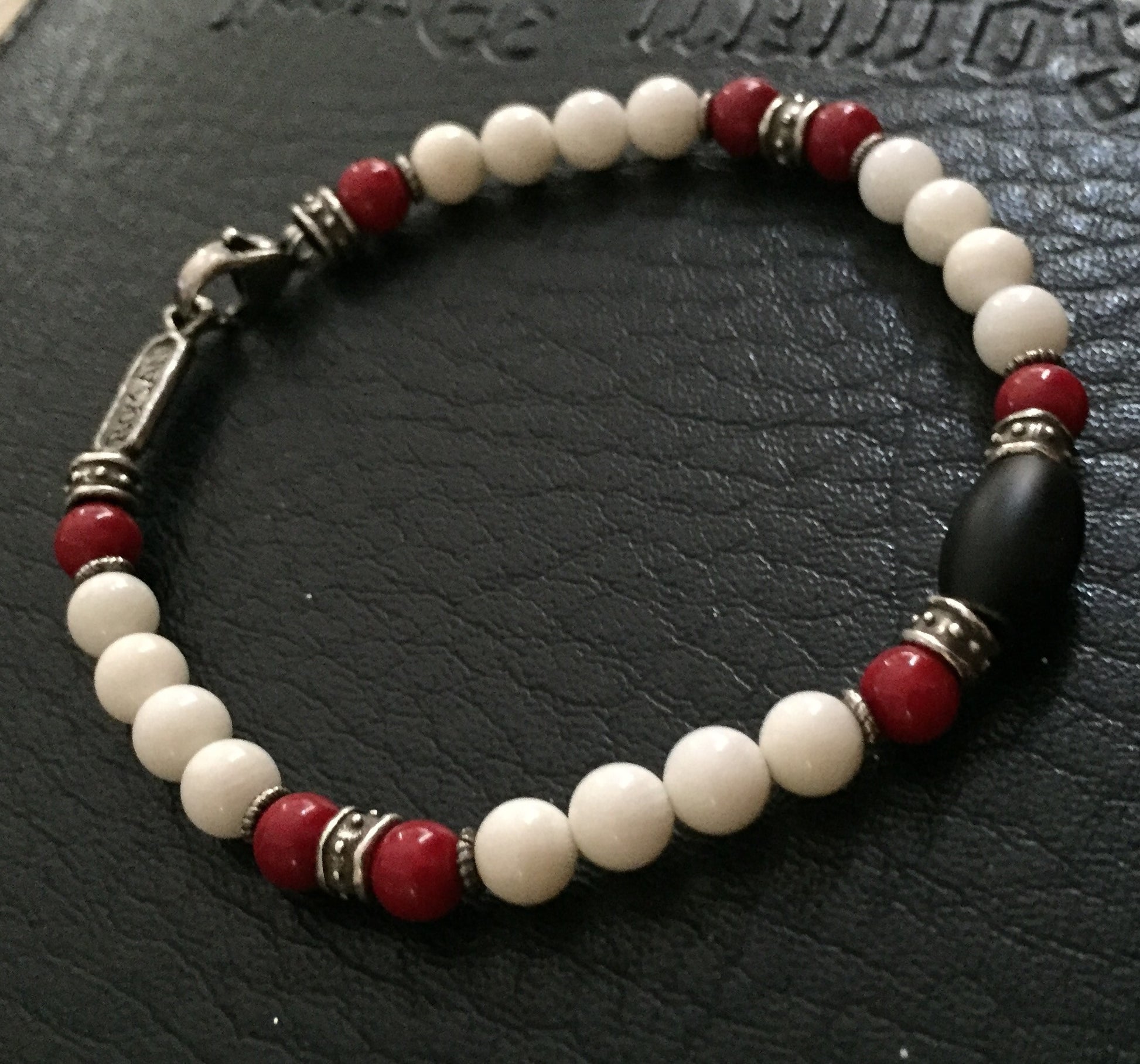 Bracelet - Sterling Silver Roundel Coral & Onyx