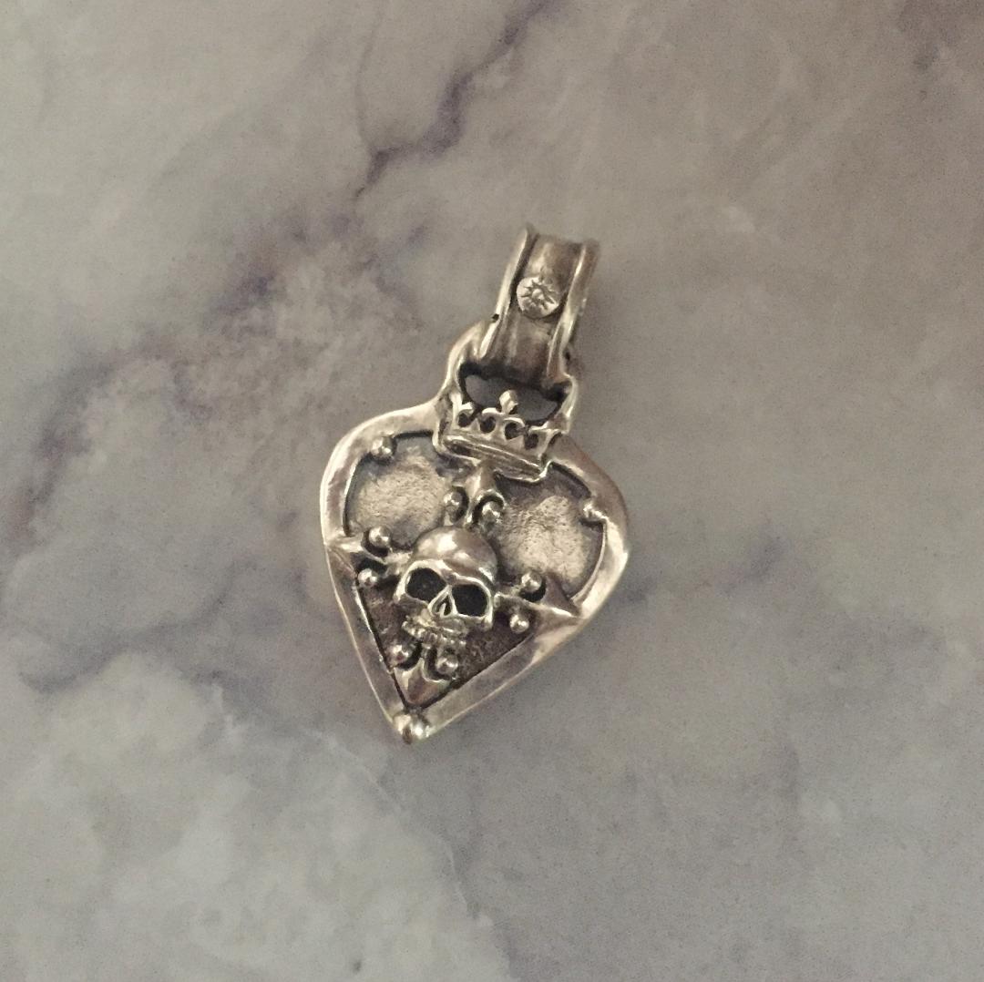 Pendant - Bronze silver plated Guitar Pick with Skull.