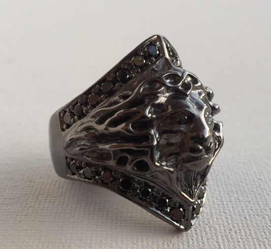 Ring - Lion Ring & Black Diamonds