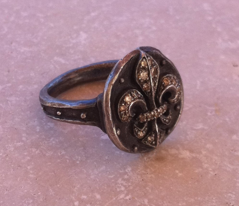 Sterling Silver Fleur De Lis Ring with Champagne Diamond Pave