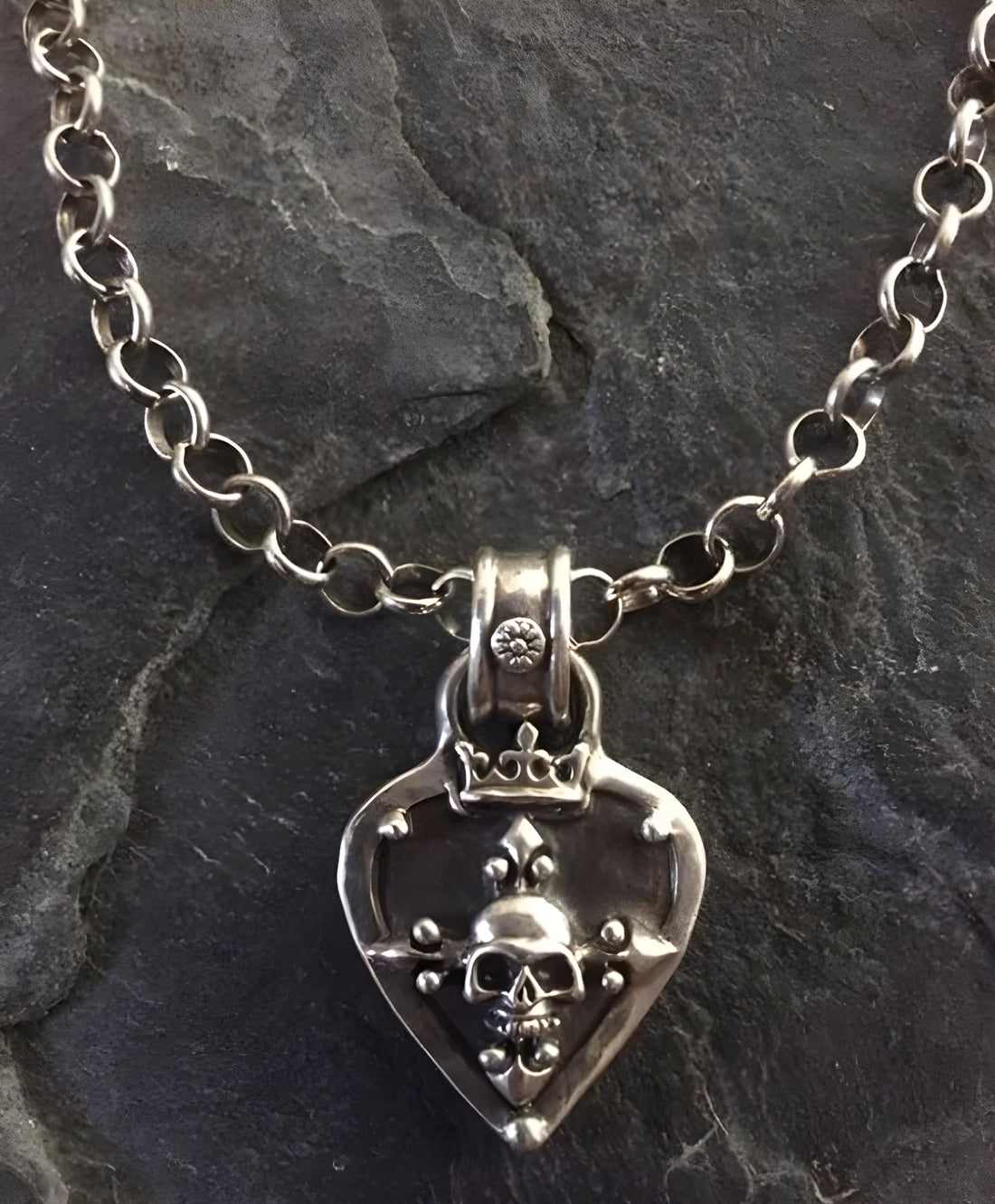 The Iconic Sterling Silver Guitar Pick Necklace: A Must-Have for Country Music Fans