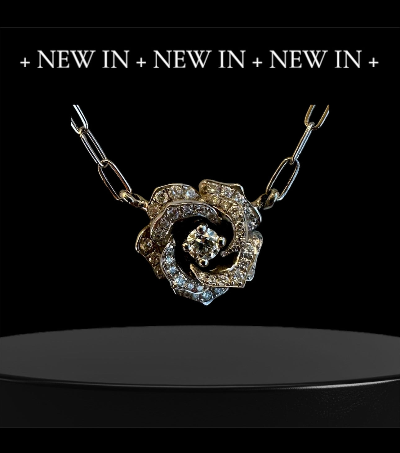 Necklace - 14 k White gold diamond rose