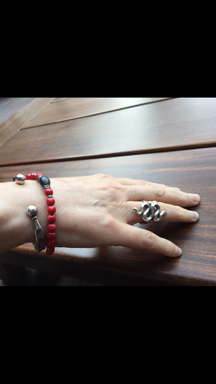 Bracelet - Red Coral & Onyx with Silver Roundels