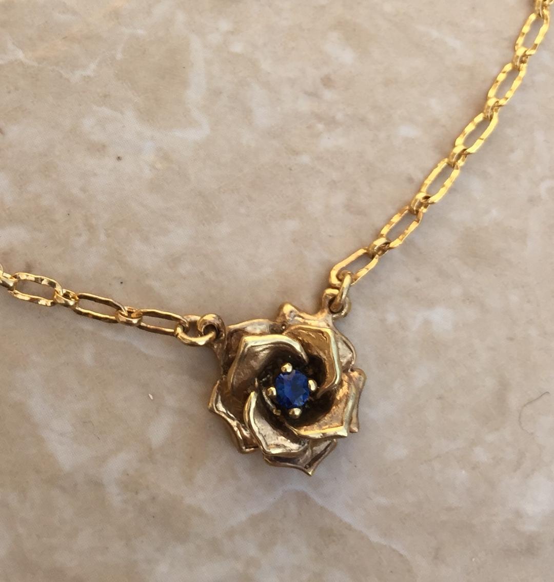 Necklace - Yellow-White Gold Rose with Sapphire