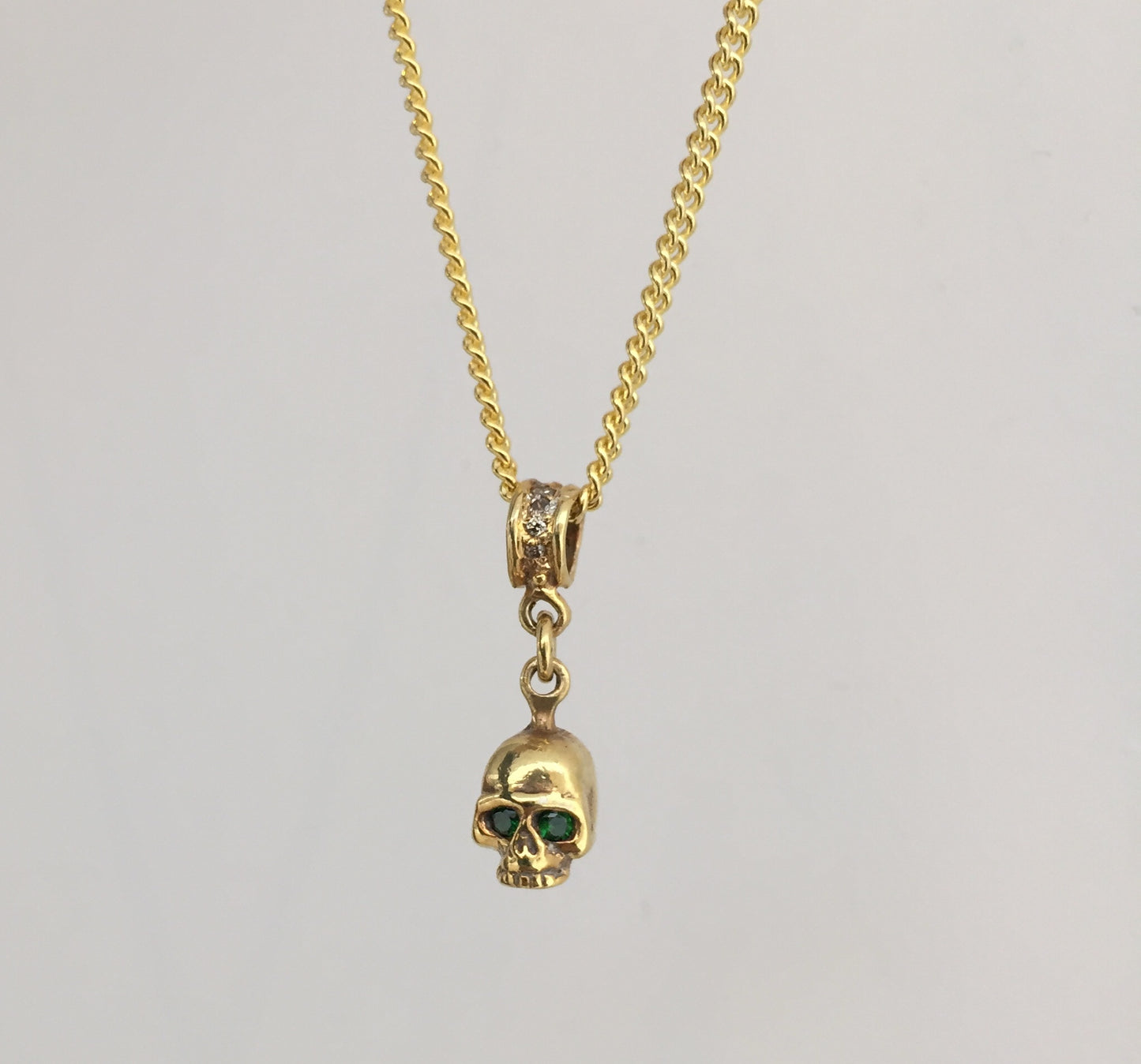Necklace - Golden Skull with Emeralds and champagne diamonds by RP