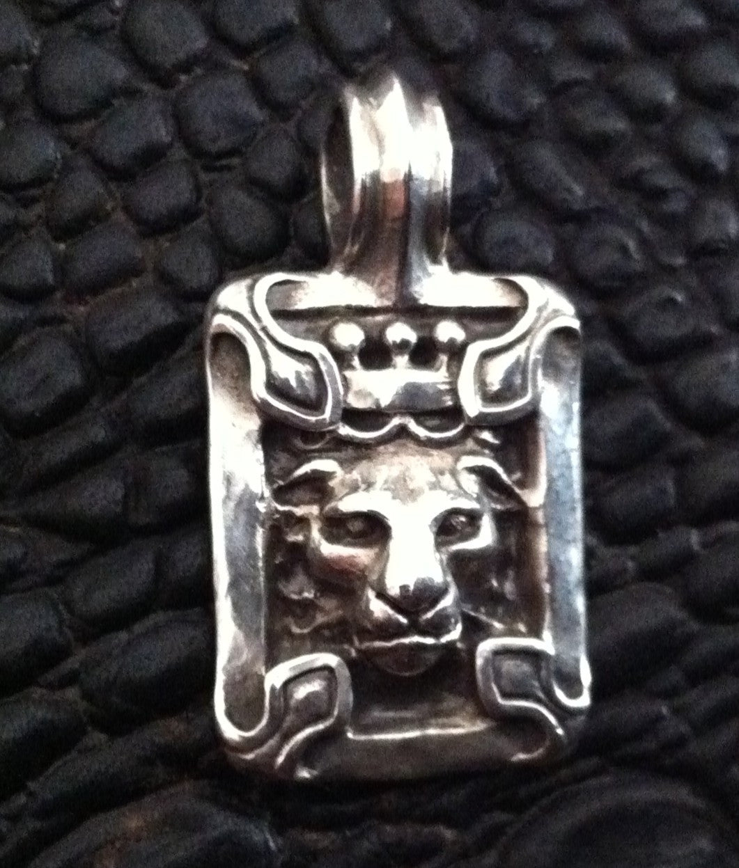 Sterling Silver Crowned Lion Head Pendant