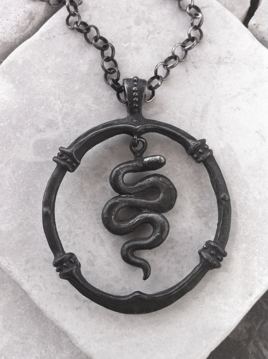 Necklace Sterling Silver Snake In Frame